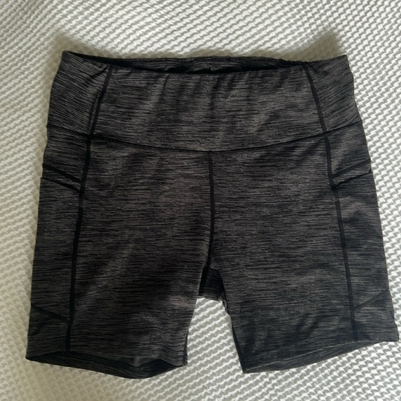 Pants - Korda by Roadrunner Women’s XL Dark grey Bike shorts